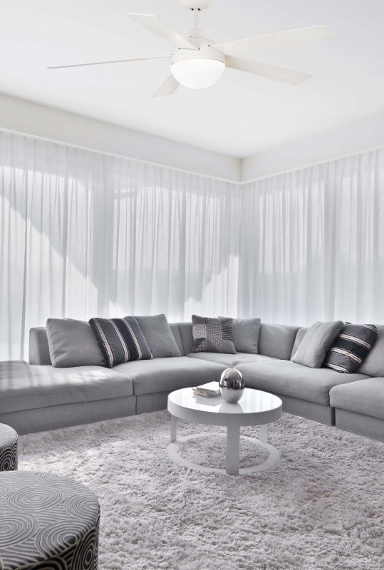 FARO  Ventilador Blanco Con Luz Led Izaro es un producto que se ofrecen al mejor precio