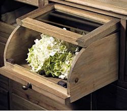 Chest of drawers in aged pine