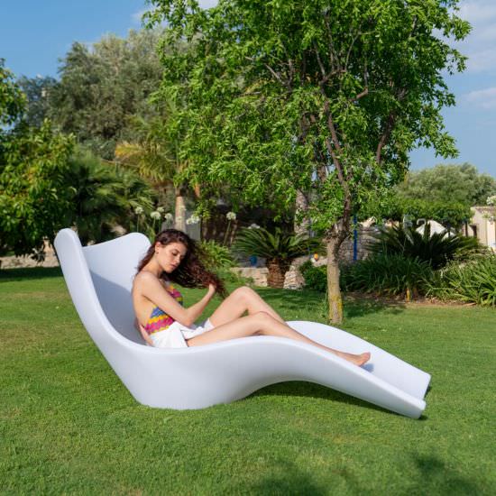 SINED  Chaise Longue De Piscine Offerte est un produit offert au meilleur prix