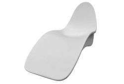 White fibreglass chaise longue suitable for intensive use both outdoors and indoors. Anatomical shape perfect for maximum comfort with dimensions 178x71x91 cm. Very UV resistant and easy to clean and maintain.