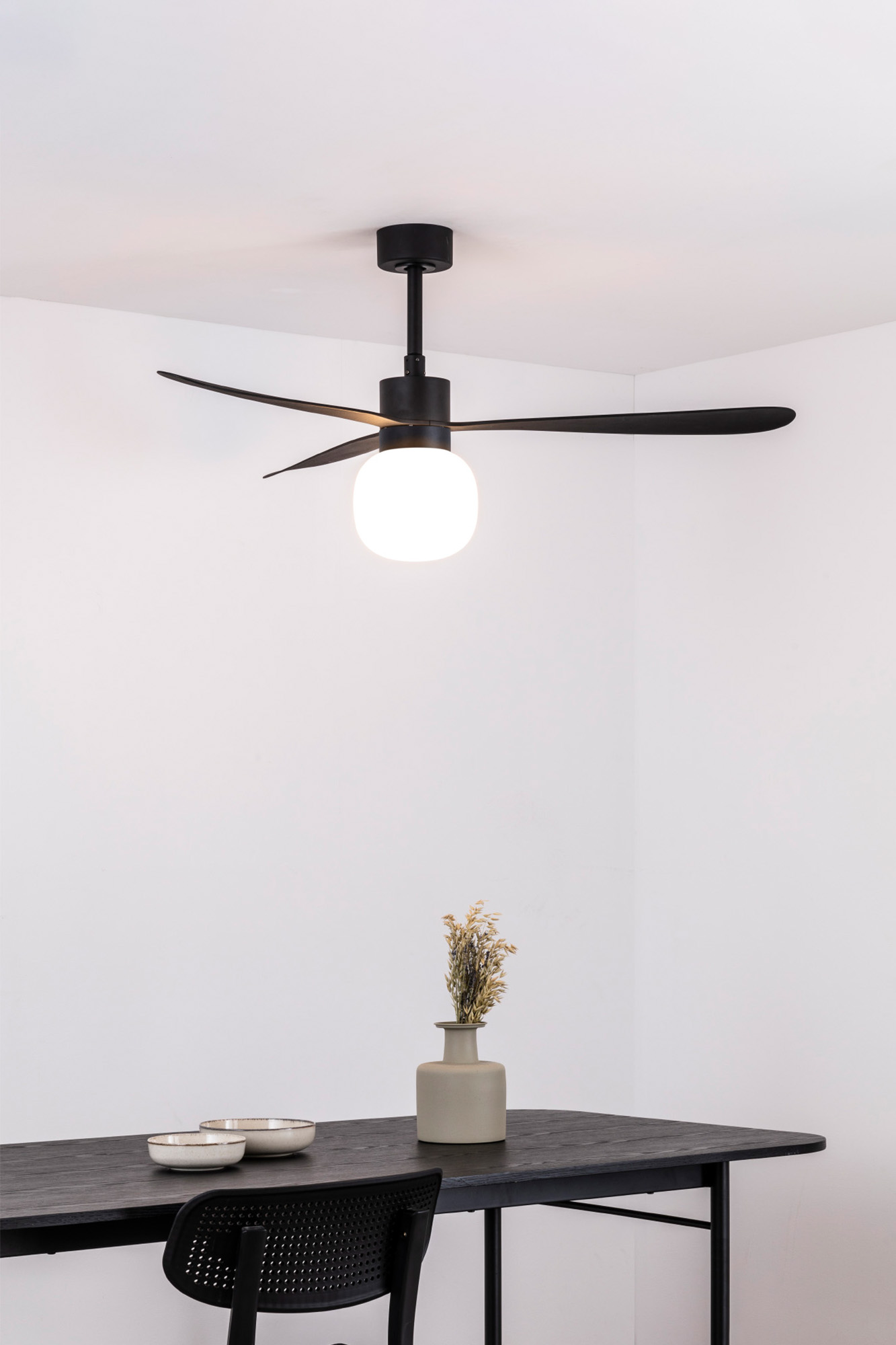 Faro Amelia Eleganza e Qualita Senza Tempo