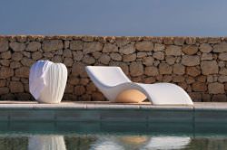 Outdoor Lounge Chair